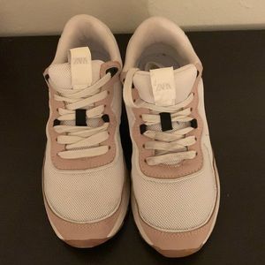 Zara Sneakers